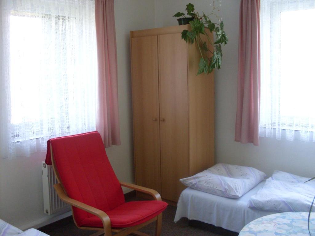 Pension U Kastanu Karlovy Vary Szoba fotó